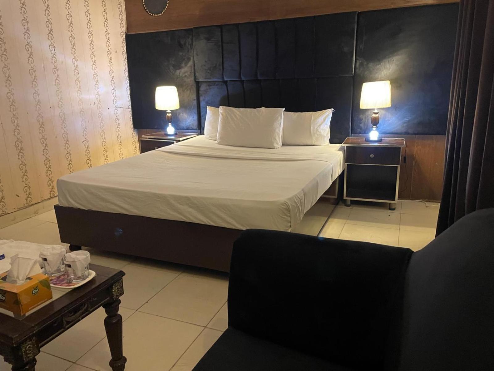 Country Club Motel Lahore Eksteriør bilde